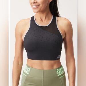 New Balance Women's Size Medium Black Q Speed Longline Sports Bra Vented Active